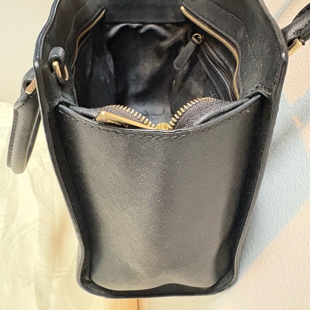 Michael Kors Black Selma Saffiano Leather Satchel - Picture 15 of 16